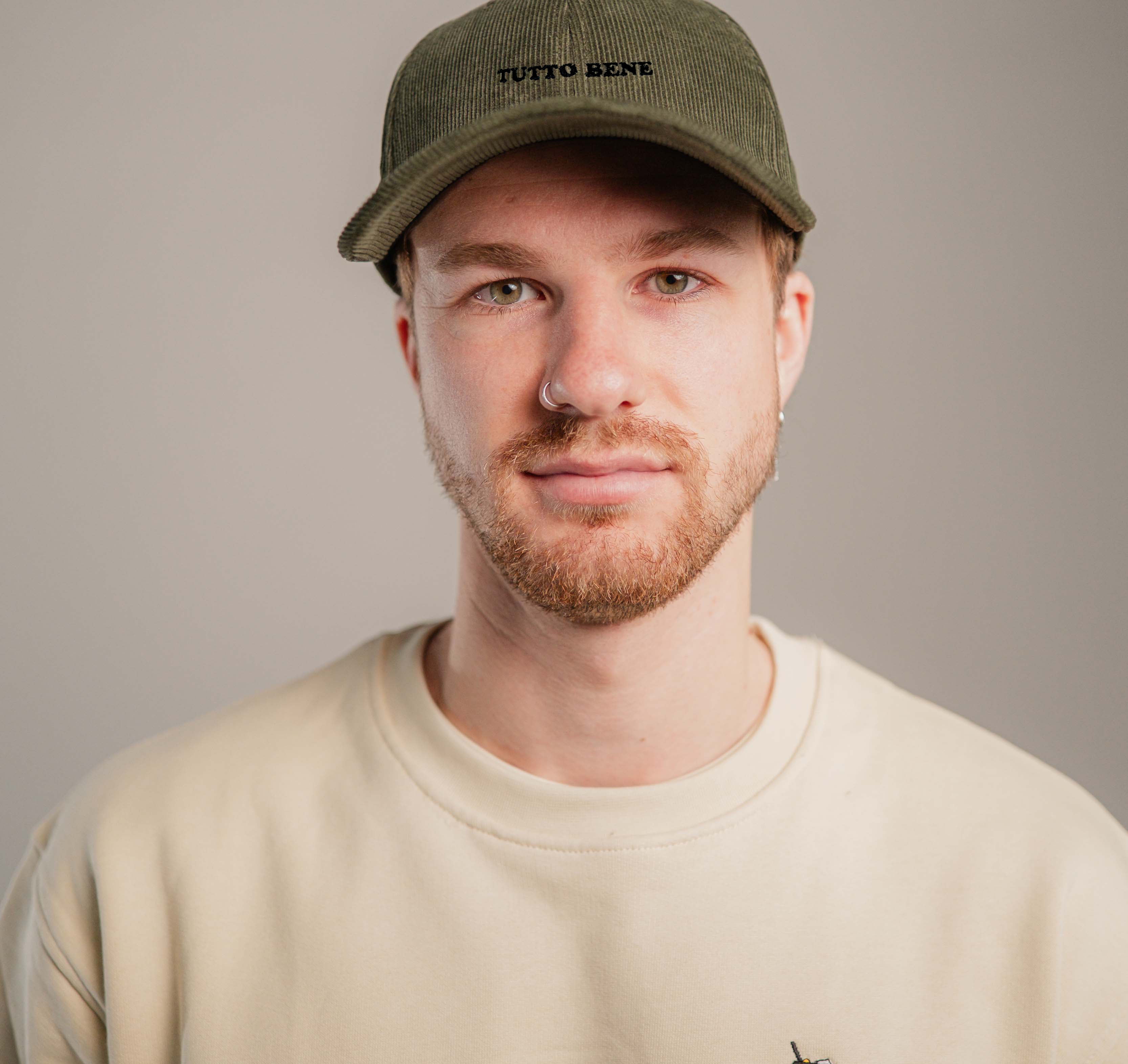 Tutto Bene| Bestickte Bio Baumwoll Cord Cap