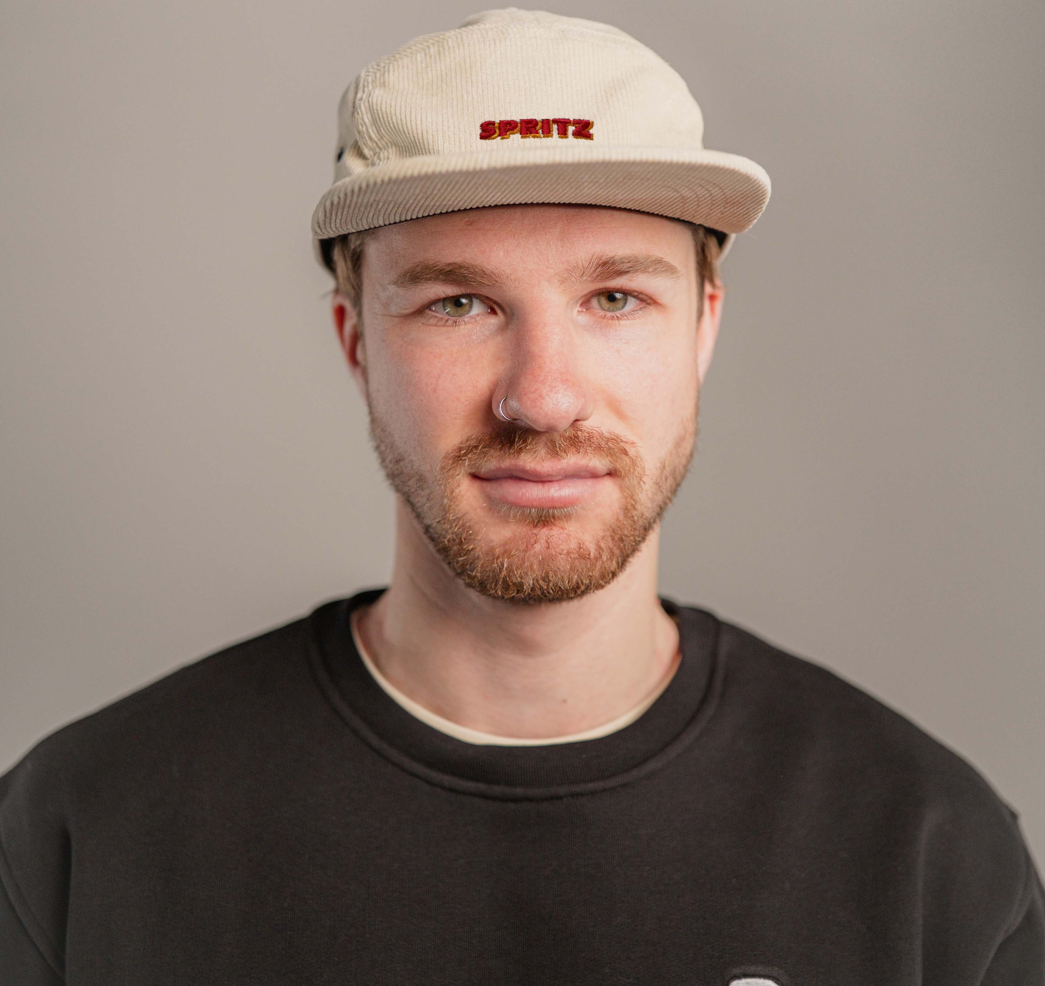 Spritz Signature | Bestickte Bio Baumwoll Cord Cap