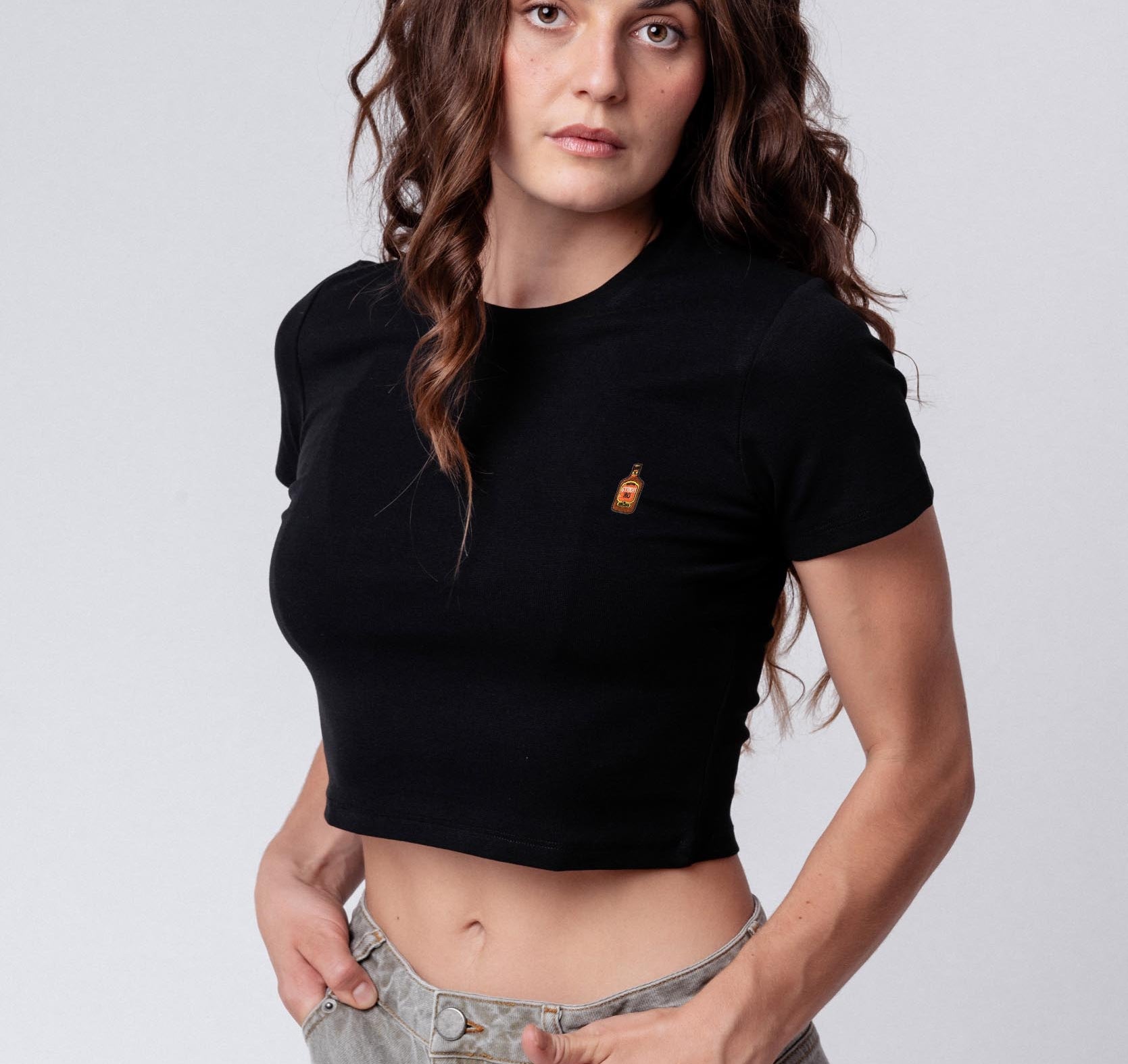 Stroh 80 | Besticktes Bio Baumwoll Cropped T-Shirt