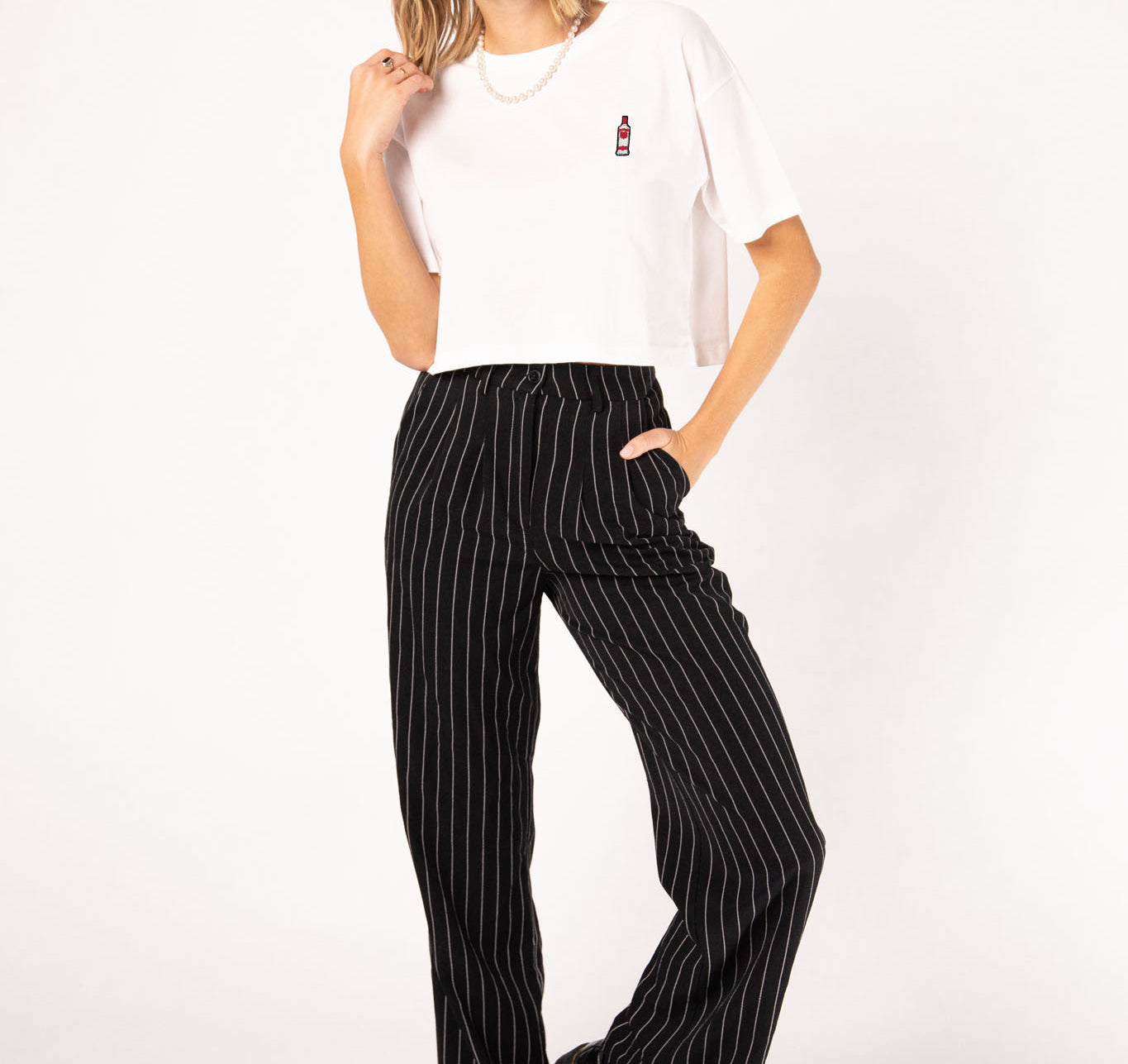 Vodka | Besticktes Bio Baumwoll Cropped T-Shirt