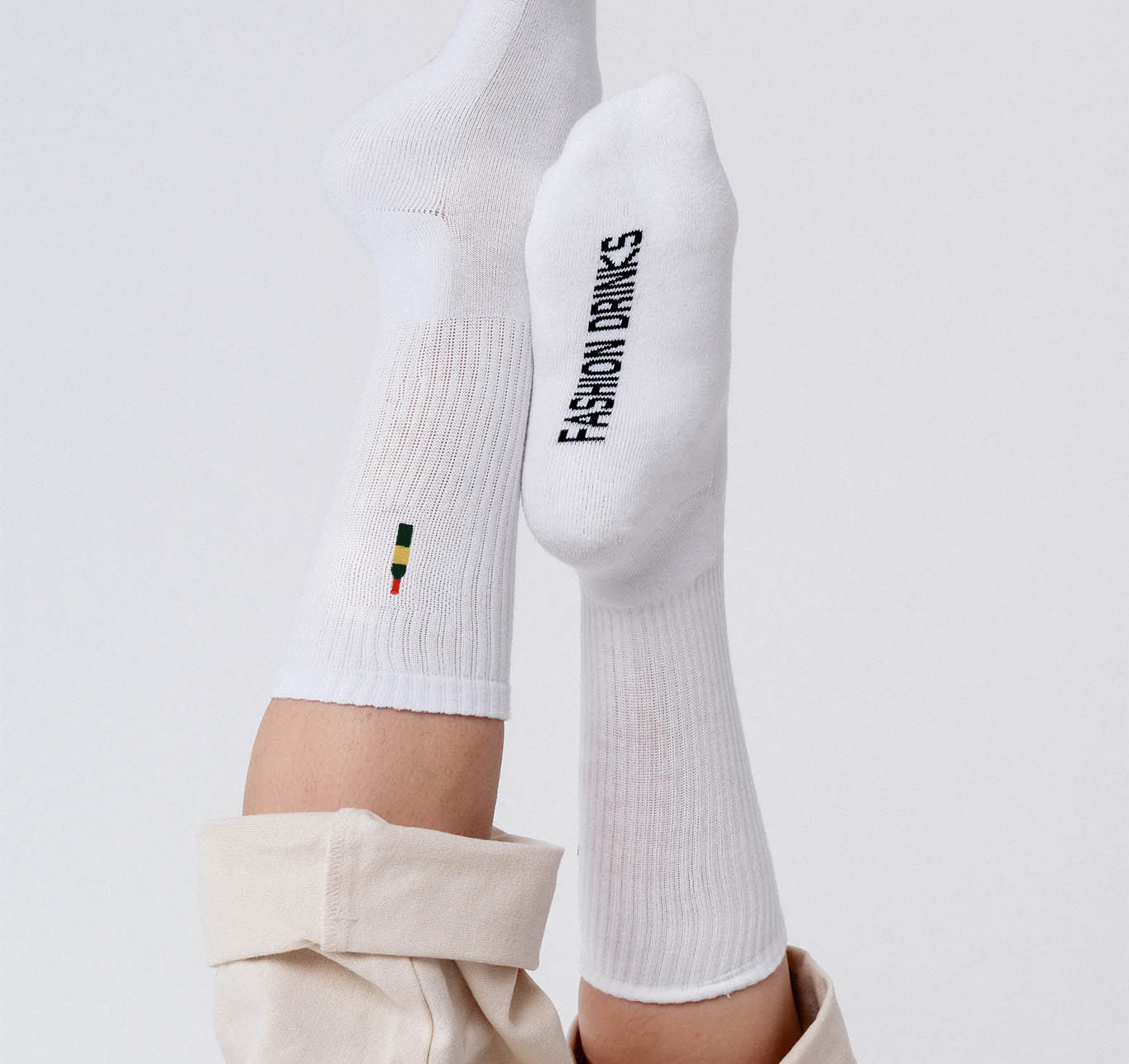 Bouteille de vin | Chaussettes brodées en coton bio