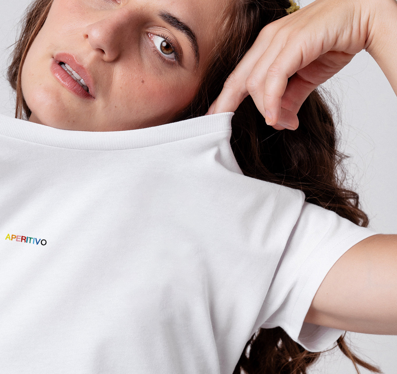 Aperitivo | T-shirt brodé en coton bio pour femmes