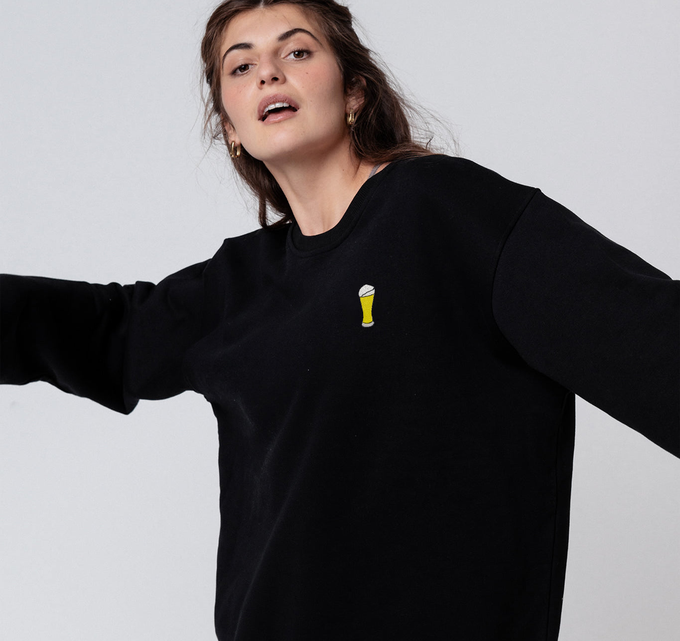 Bière blanche | Pull en coton bio brodé pour femme