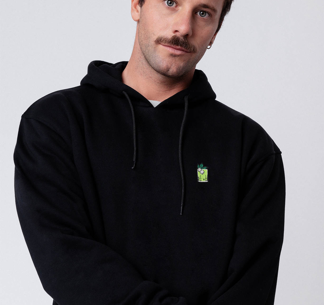 Gin Basil Smash | Bestickter Bio-Baumwoll Unisex Hoodie