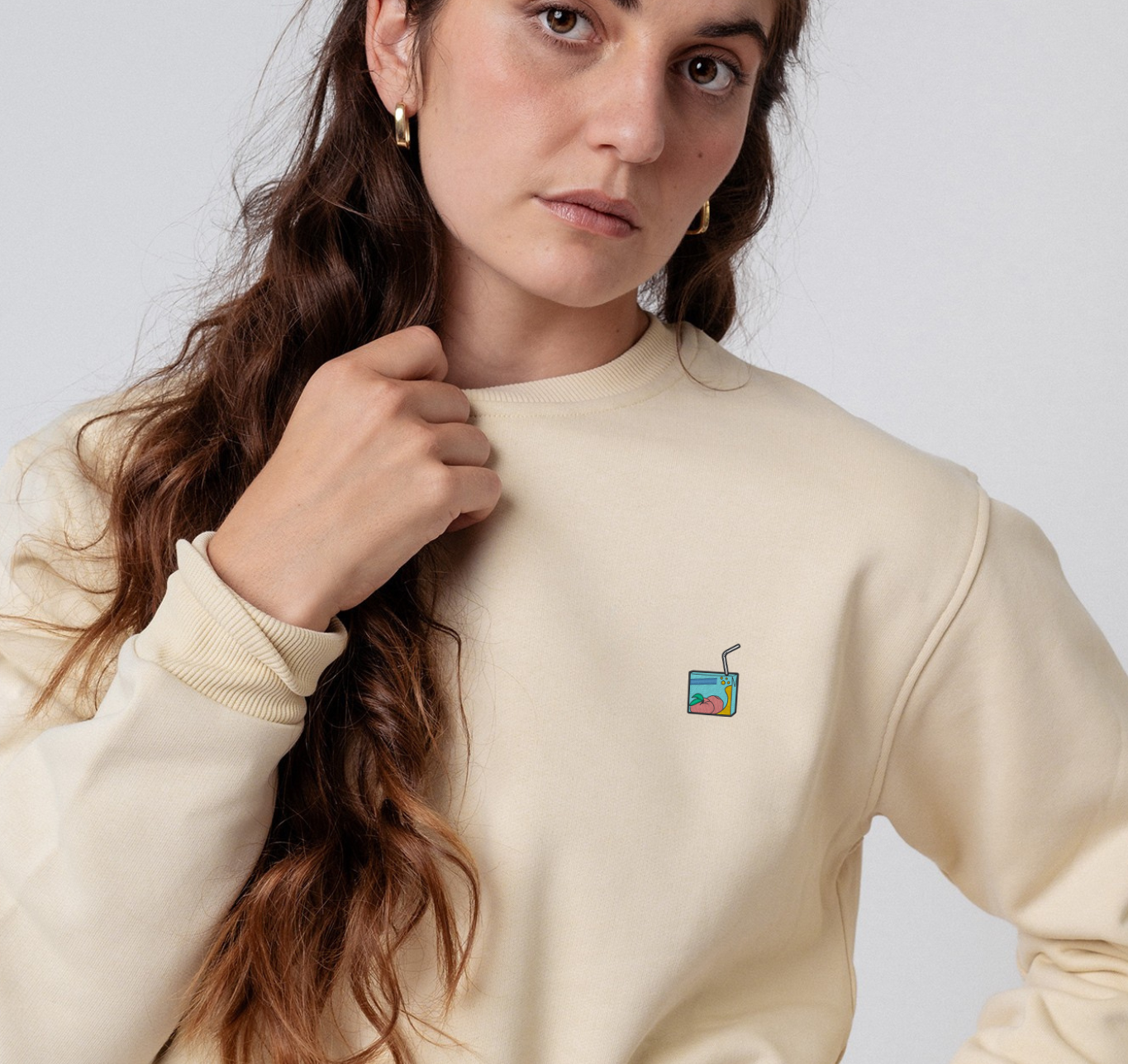 Pfirsich Eistee | Bestickter Bio-Baumwoll Unisex Pullover