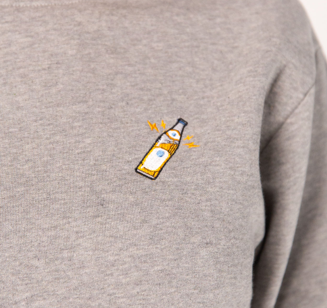 Mate | Pull en coton bio brodé pour femme